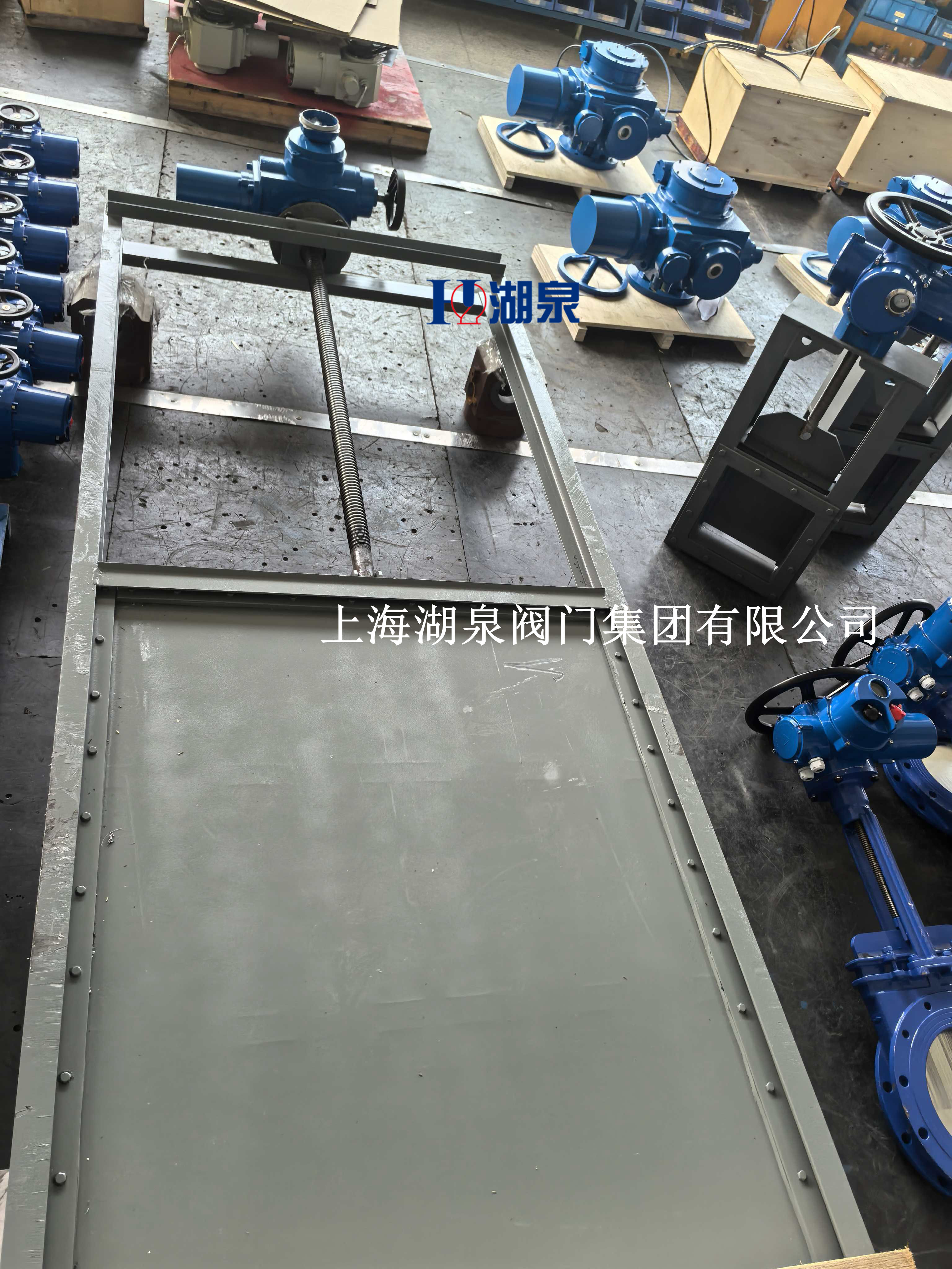 電動(dòng)閘門(mén)